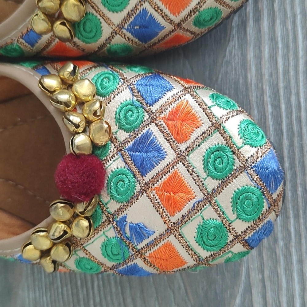 Girls Indian Punjabi Colorful Flat Shoes Bells On Vamp Size 2 Blue Gold Orange - Picture 8 of 13